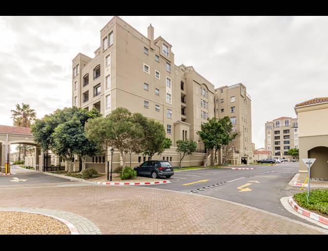 2 BEDROOM APARTMENT FOR SALE IN CENTURY CITY